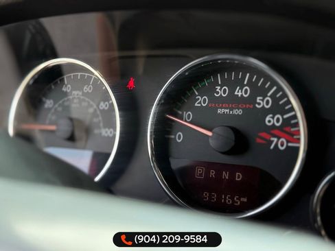 Used 2016 Jeep Wrangler Unlimited Rubicon image 25