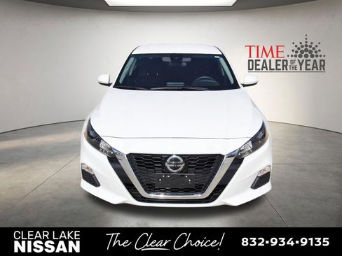 Used 2022 Nissan Altima 2.5 S image 2