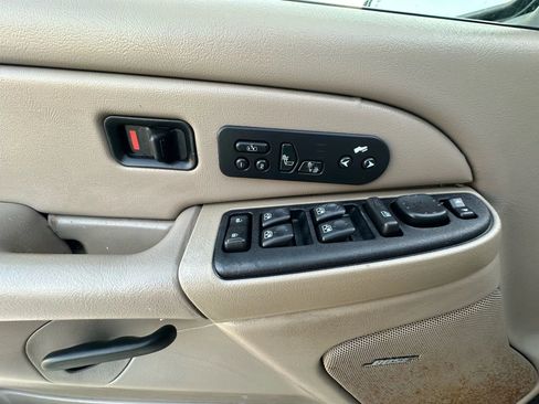 Used 2005 Chevrolet Avalanche Z66 w/ Sun And Sound Package image 19