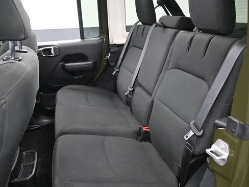 Used 2023 Jeep Wrangler Unlimited w/ Sun & Screen Package AWD/4WD image 27