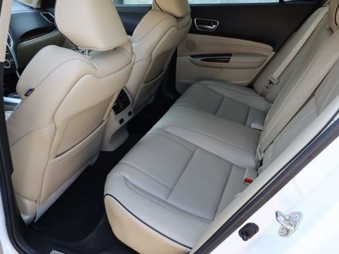 Used 2018 Acura TLX V6 SH-AWD w/ Advance Package image 6
