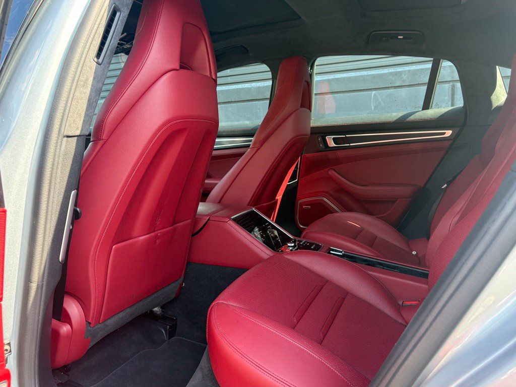 Certified 2022 Porsche Panamera GTS AWD/4WD image 21