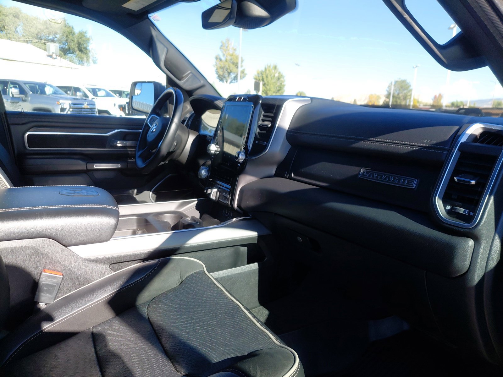 Used 2023 RAM 1500 Laramie AWD/4WD image 33