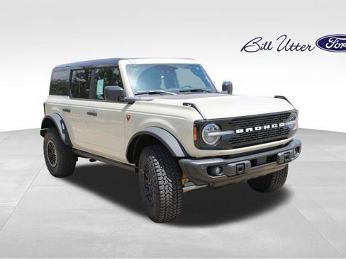 New 2026 Ford Bronco Badlands AWD/4WD image 2
