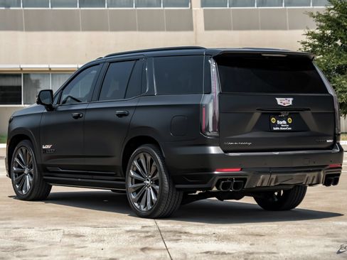 Used 2026 Cadillac Escalade V w/ LPO, Floor Liner Package AWD/4WD image 11