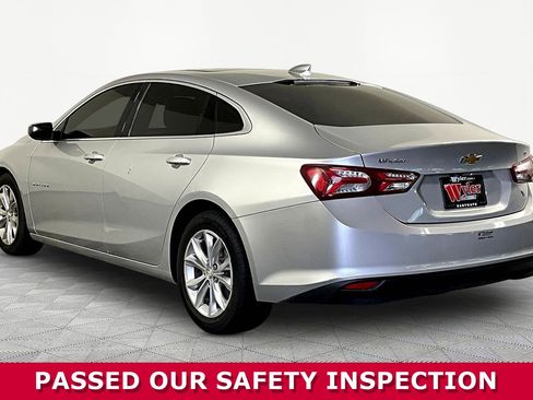 Used 2021 Chevrolet Malibu LT FWD image 4