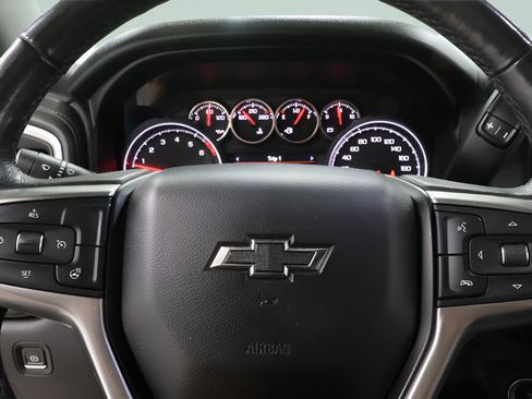 Used 2019 Chevrolet Silverado 1500 LT Trail Boss AWD/4WD image 13