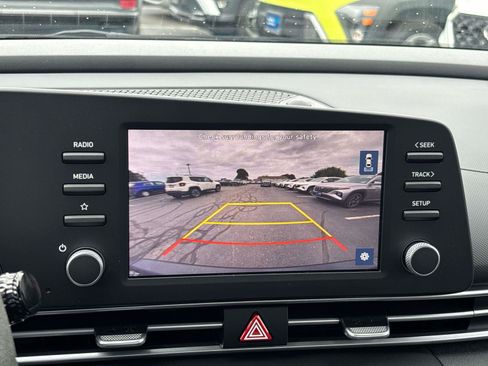 Certified 2023 Hyundai Elantra SEL w/ Preferred Accessory Package FWD image 20