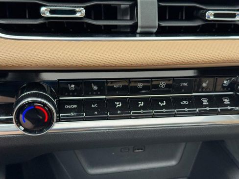 New 2026 Chevrolet Equinox ACTIV w/ Convenience Package III image 17