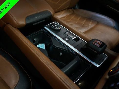 Used 2022 Nissan Pathfinder Platinum w/ Cargo Package image 56