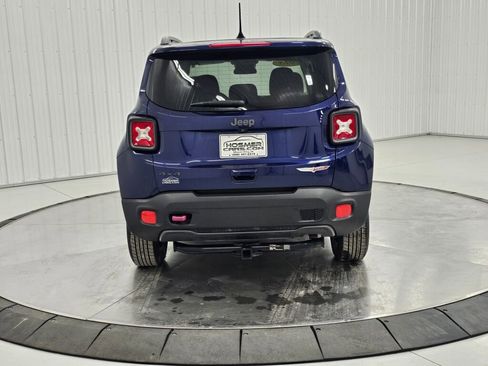 Used 2018 Jeep Renegade Trailhawk w/ Cold Weather Group II image 4