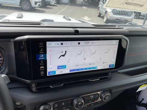 New 2026 Jeep Gladiator Sport AWD/4WD image 13