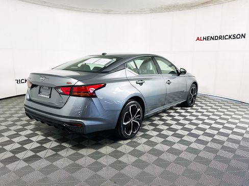 Used 2024 Nissan Altima 2.5 SR image 3