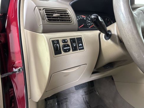 Used 2006 Toyota Corolla CE FWD image 28