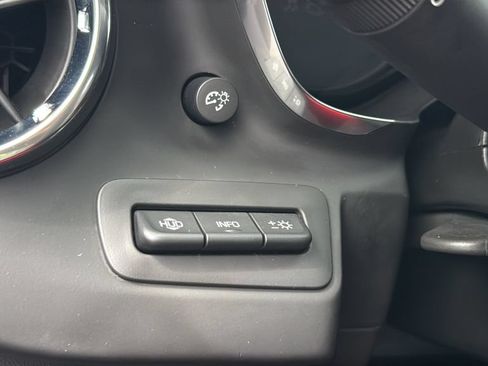 Used 2021 Chevrolet Camaro SS RWD image 28