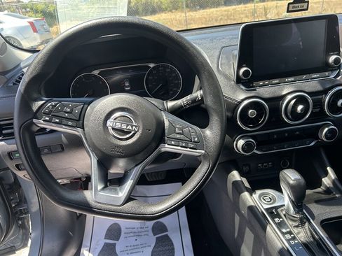 Used 2024 Nissan Sentra SV image 18