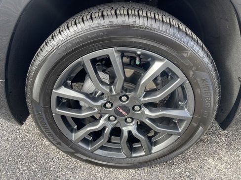 Used 2024 GMC Terrain Denali w/ Black Diamond Edition image 47