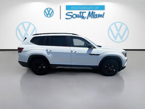 New 2026 Volkswagen Atlas Peak Edition AWD/4WD image 8