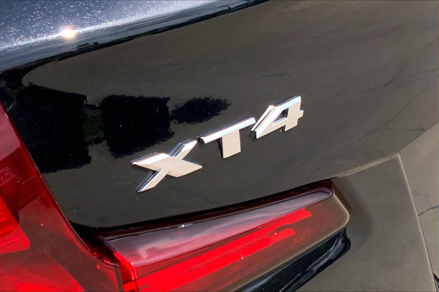 Used 2025 Cadillac XT4 Premium Luxury AWD/4WD image 10