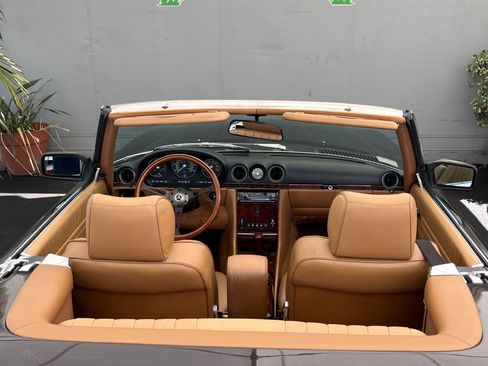 Used 1987 Mercedes-Benz 560 SL image 19