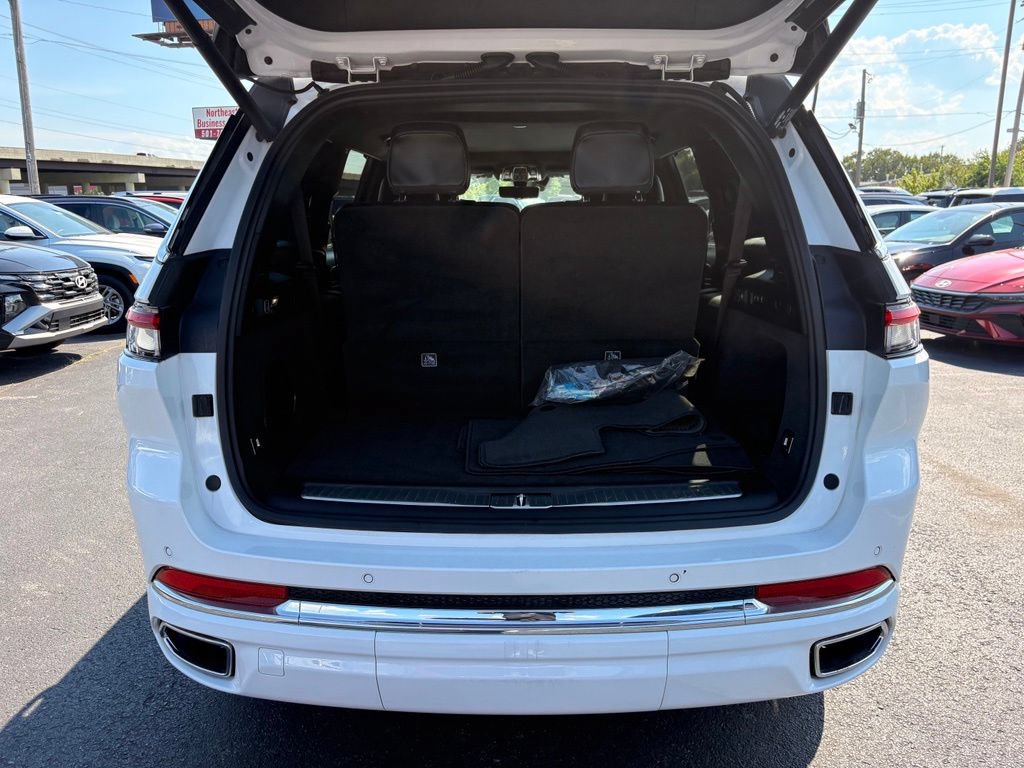 Used 2021 Jeep Grand Cherokee L Overland w/ Luxury Tech Group IV AWD/4WD image 7
