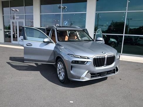 Used 2024 BMW X7 xDrive40i AWD/4WD image 31