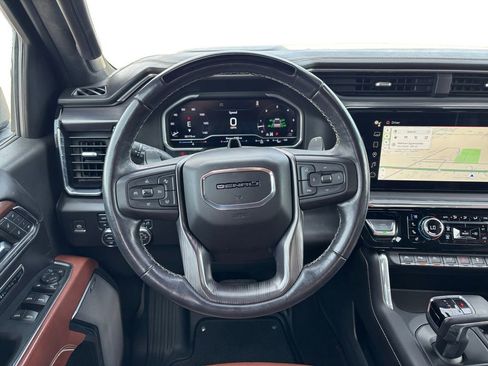 Used 2024 GMC Sierra 1500 Denali Ultimate image 18