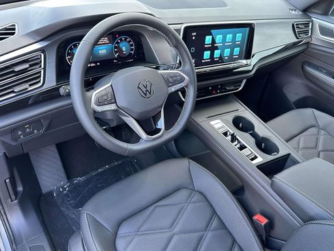 New 2026 Volkswagen Atlas Cross Sport SE image 10