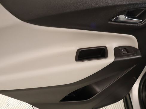 Used 2022 Chevrolet Equinox LT FWD image 15