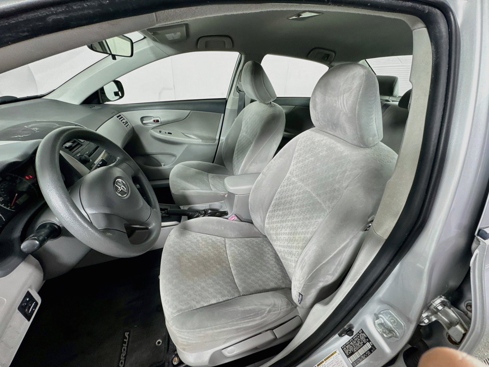 Used 2009 Toyota Corolla LE FWD image 19