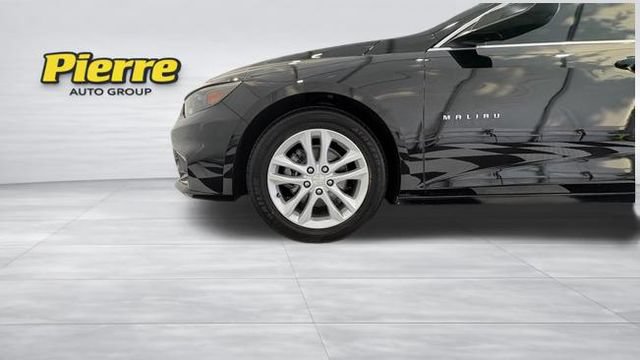 Used 2018 Chevrolet Malibu LT w/ Driver Confidence Package FWD image 9