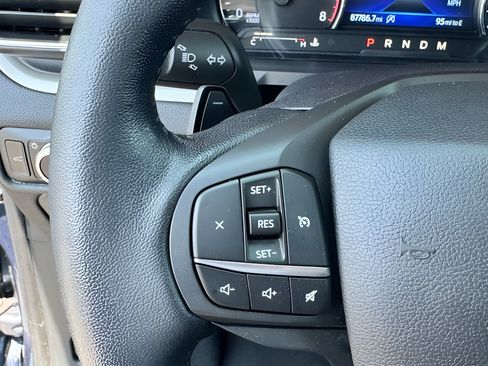 Used 2020 Ford Explorer XLT w/ Equipment Group 202A AWD/4WD image 23