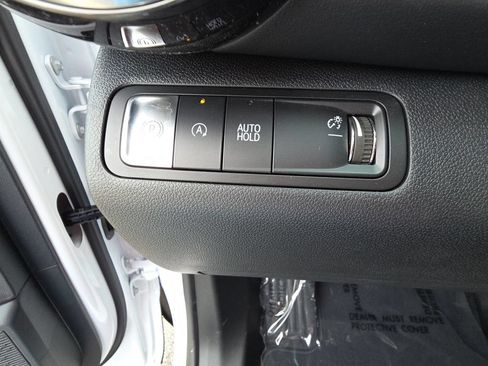 New 2026 Chevrolet Equinox LT w/ Convenience Package II FWD image 20