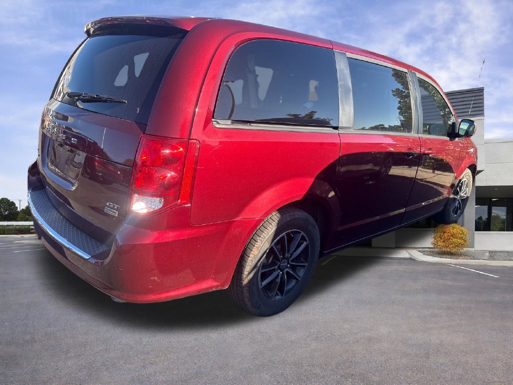 Used 2018 Dodge Grand Caravan GT FWD image 5
