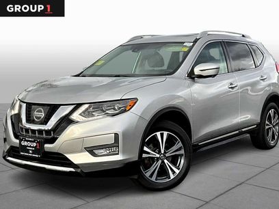 Used 2017 Nissan Rogue SL w/ SL Premium Package