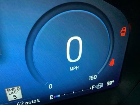 New 2026 Ford Escape SE w/ PHEV Premium Package FWD image 15