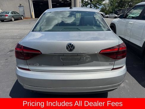 Used 2018 Volkswagen Passat 2.0T SE FWD image 6