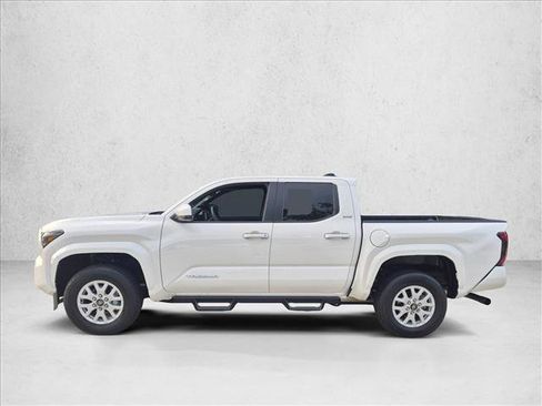 Certified 2024 Toyota Tacoma SR5 AWD/4WD image 8