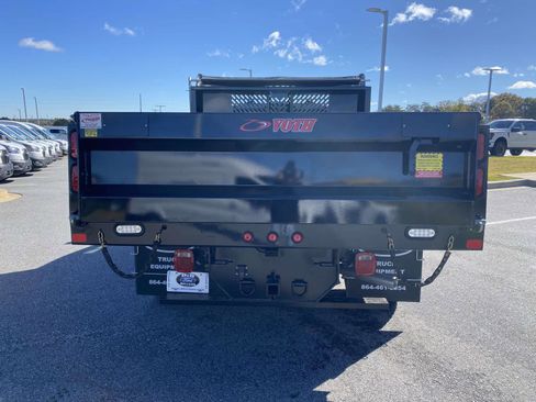 New 2025 Ford F550 4WD image 7