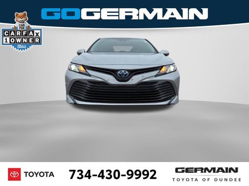 Used 2019 Toyota Camry LE image 3