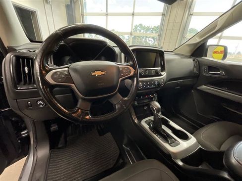 Used 2022 Chevrolet Colorado LT w/ Fleet Safety Package image 14