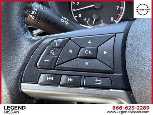 Used 2021 Nissan Sentra SV FWD image 18