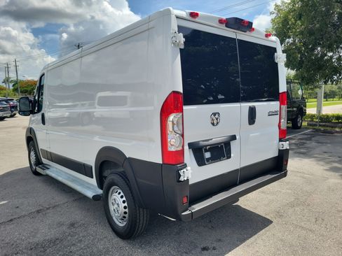 Used 2025 RAM ProMaster 2500 w/ U-Haul Equipment Group FWD image 7