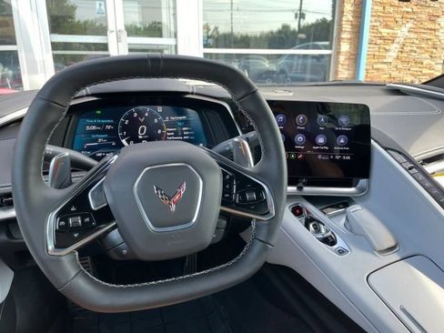 Used 2022 Chevrolet Corvette Stingray Preferred Cpe w/ Z51 Performance Package RWD image 33