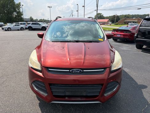 Used 2015 Ford Escape SE w/ Equipment Group 201A FWD image 8