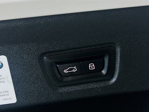 Used 2023 BMW i4 eDrive35 w/ Premium Package image 29