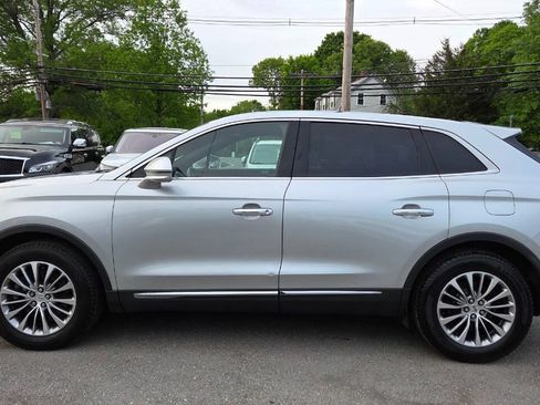 Used 2016 Lincoln MKX Select w/ Select Plus Package AWD/4WD image 8