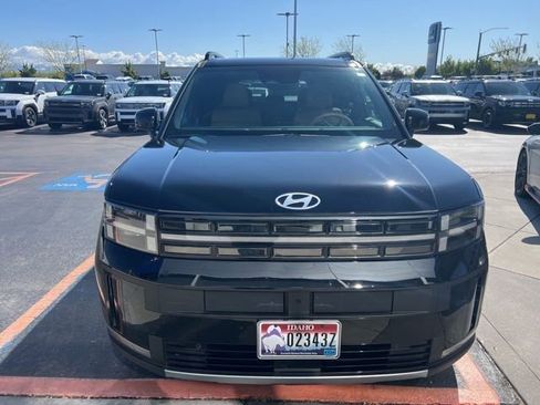 Used 2025 Hyundai Santa Fe Limited AWD/4WD image 8