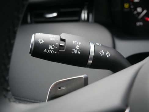 Certified 2024 Land Rover Discovery Sport Dynamic SE AWD/4WD image 28