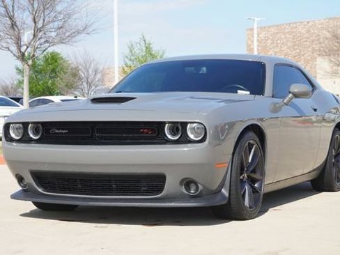 Used 2019 Dodge Challenger R/T Scat Pack image 3